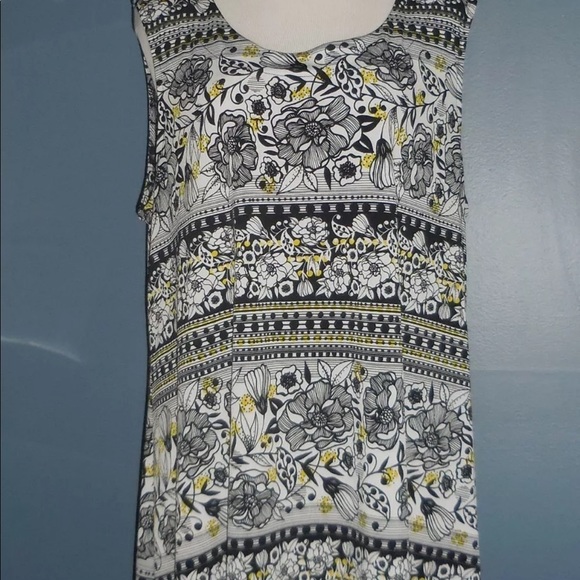 EST 1962 Sleeveless Sharkbite Hem Tunic To… - Picture 4 of 8